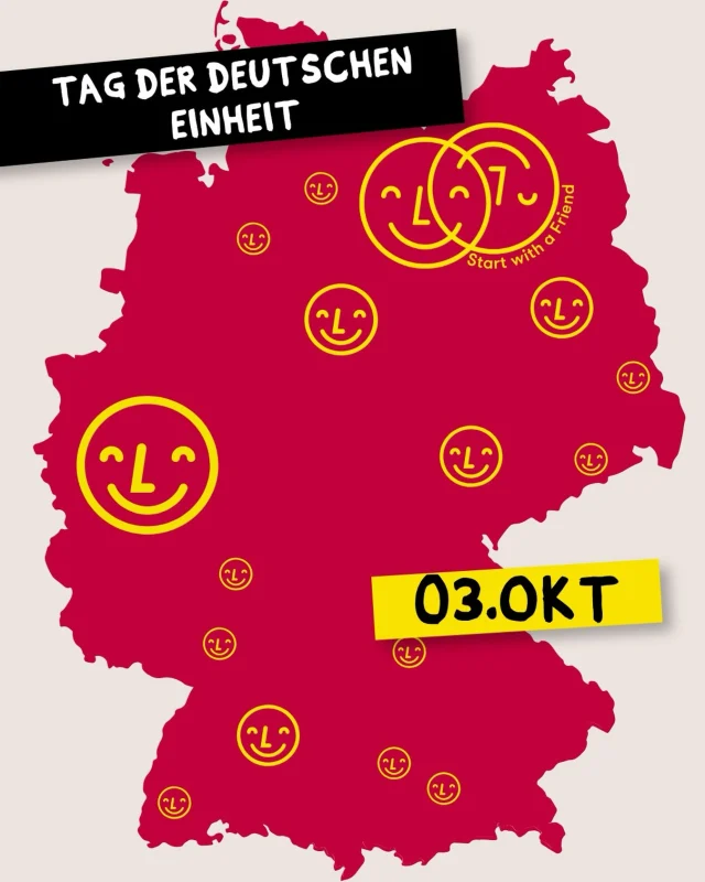 Frohen Tag der Deutschen Einheit!

Die Wiedervereinigung hat gezeigt: Es braucht lange Wege, bis Vertrauen, Zugehörigkeit und Begegnung auf Augenhöhe entstehen. Die Wiedervereinigung hat auch gezeigt, dass sie ein laufender Prozess ist. Unseren Einsatz füreinander müssen wir immer wieder bestätigen und miteinander erneuern. Wie unter Freund*innen.

Die Wiedervereinigung ist für uns also ein bisschen wie eine Freundschaft. Heute feiern wir deshalb nicht nur die Wiedervereinigung, sondern auch das, was uns verbindet: Gemeinschaft, die Begegnung auf Augenhöhe und unser Zusammenhalt.

Bei Start with a Friend erleben wir täglich, wie wertvoll Begegnungen sind. Dass Menschen mit unterschiedlichen Hintergründen zusammenkommen. Dass sie Geschichten teilen und Freundschaften entstehen.

Miteinander, füreinander!

#TagderDeutschenEinheit #GemeinsamStark #StartWithAFriend